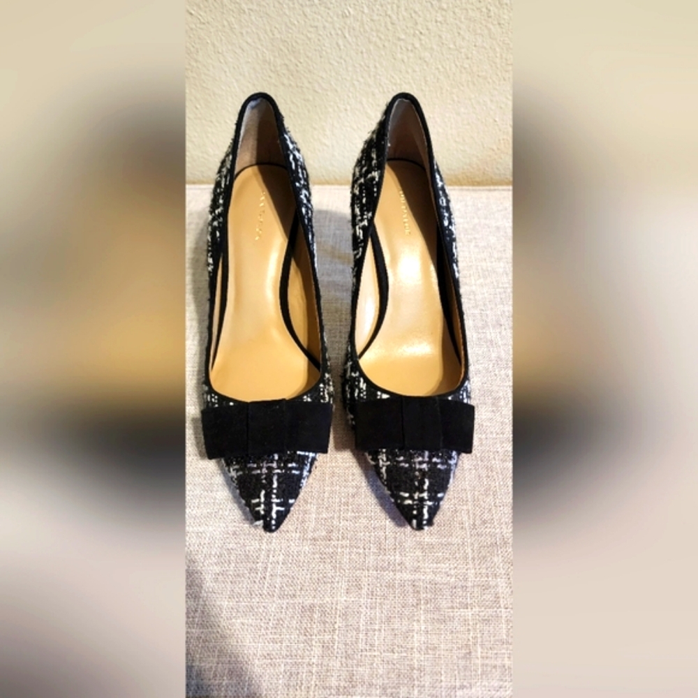 Ann Taylor tweed pumps